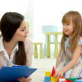 What are the goals of a speech therapist?